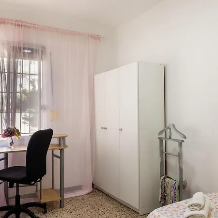 3 Bedroom In هويلفا